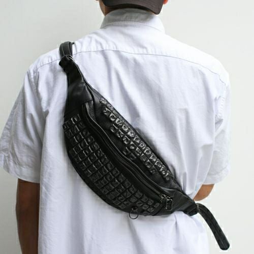 J-BG006)ENDUREレザーJAMスタッズボディバッグショルダーバッグS