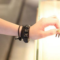 J-NS140)レザーブレスレットシングルスタッズ｜アクセサリー通販の 