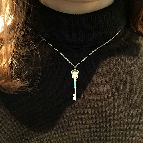 JSR008)赤髪の白雪姫キーネックレス｜アクセサリー通販のジャムホーム