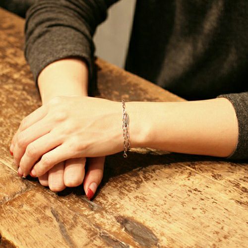 J-NS415-BK)マガタマシンプルチェーンブレスレット-ブラック