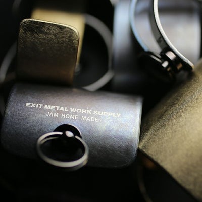 【ジャムホームメイド（JAMHOMEMADE）】EXIT メタル バングル M(25mm） - ダークアンバー -