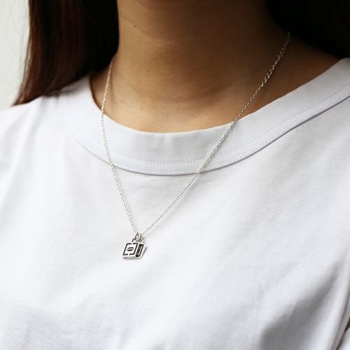 JJO021)ジョジョの奇妙な冒険 ストーンオーシャン KIネックレス/E