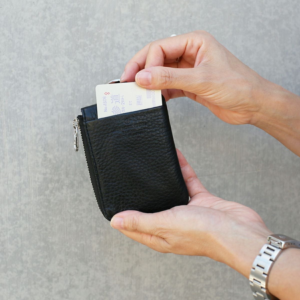 手ぶらL字ZIPポーチ/フラグメントケース スコッチガードレザー