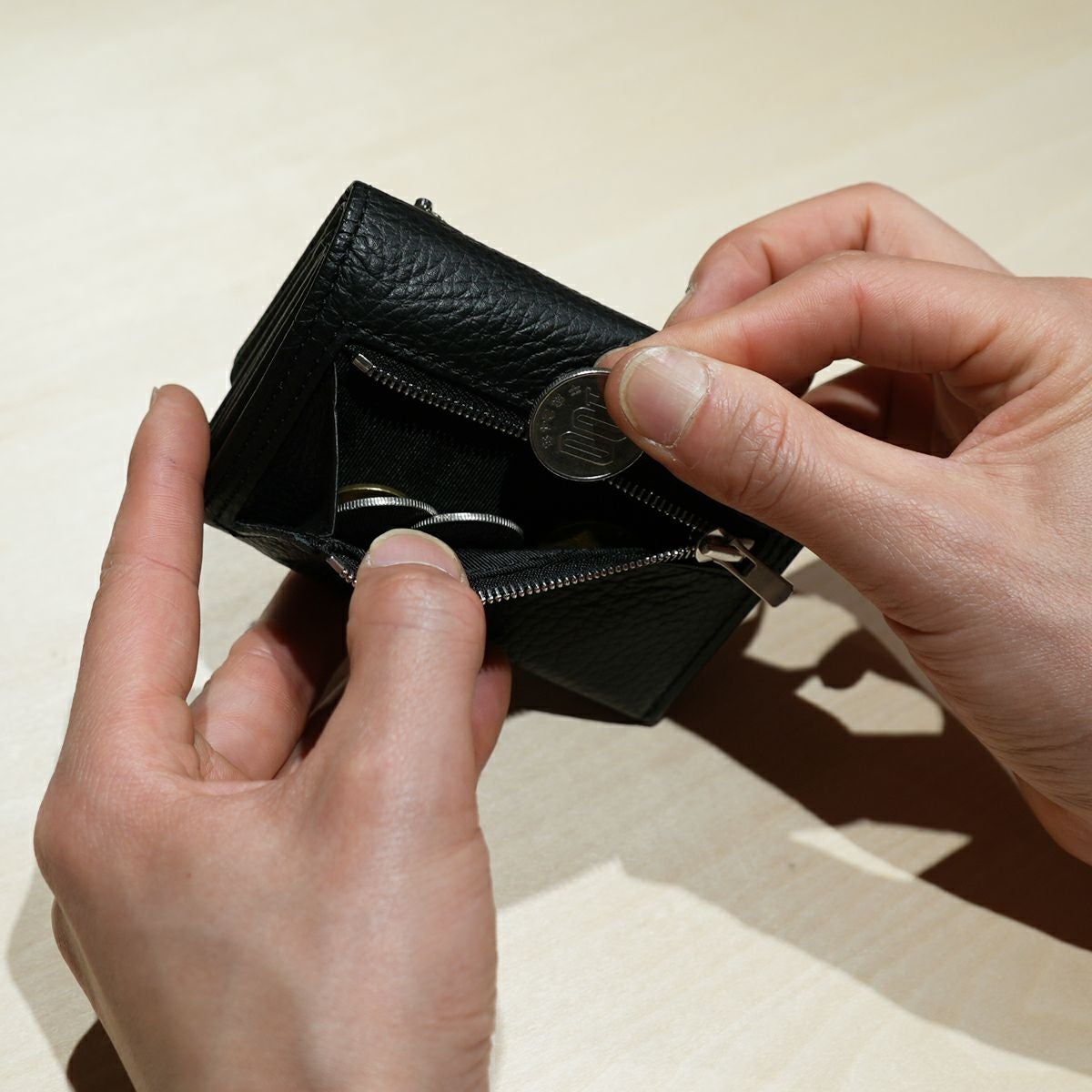 JNS1225)4NK trick mini 三つ折りウォレット キャッシュレス対応のお