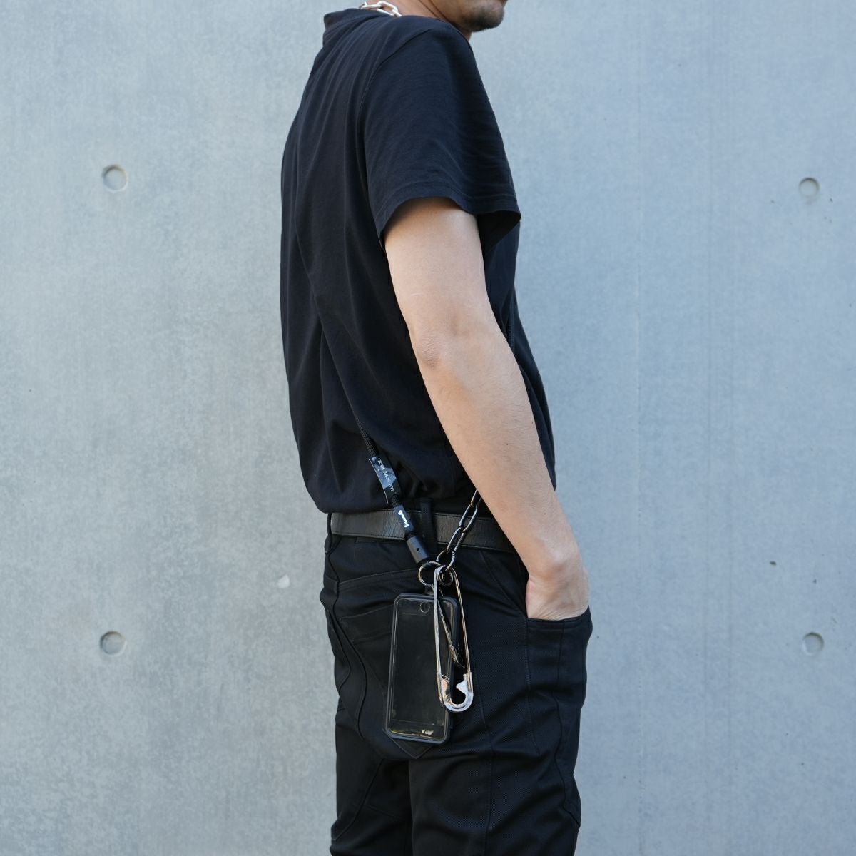 YOSEMITE ヨセミテストラップ 4NK multi CORD CHAIN JNS1235)YOSEMITE - ヨセミテストラップ 4NK multi CORD CHAIN スマホ