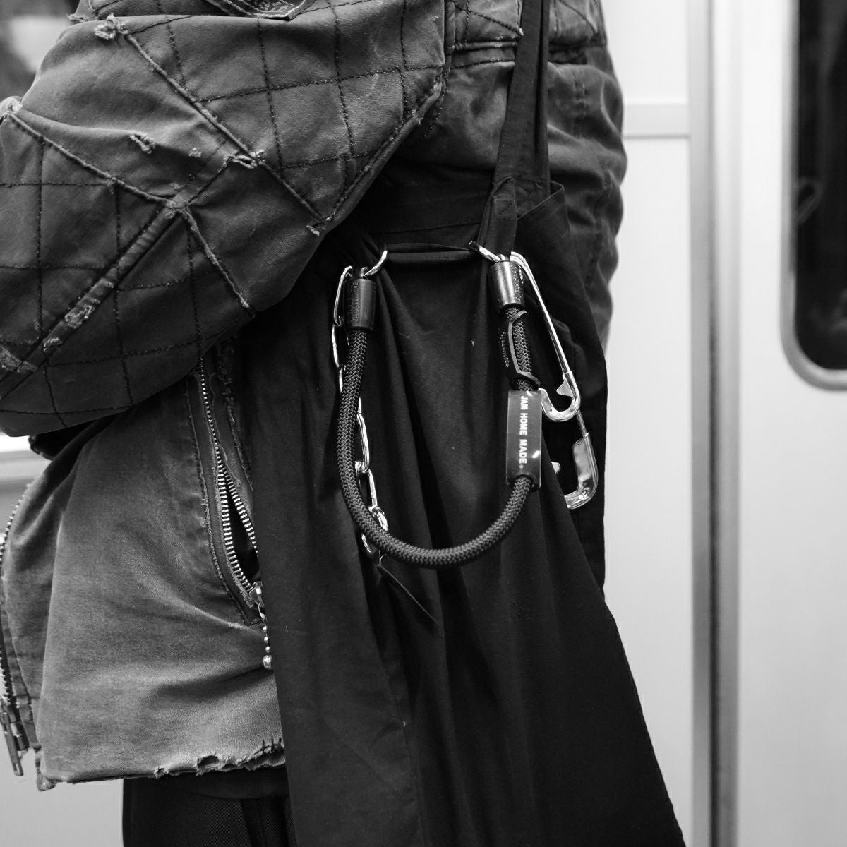 YOSEMITE ヨセミテストラップ 4NK multi CORD CHAIN JNS1234S)YOSEMITE - ヨセミテストラップ 4NK multi CORD CHAIN スマホ